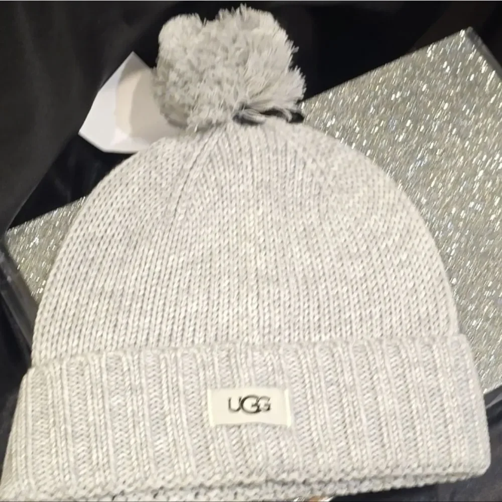 Ugg Cuffed Knit Pom Beanie Hat‎